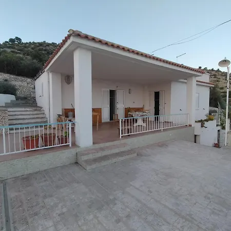 La Veranda Sul Golfo Orman Evi Monte SantʼAngelo